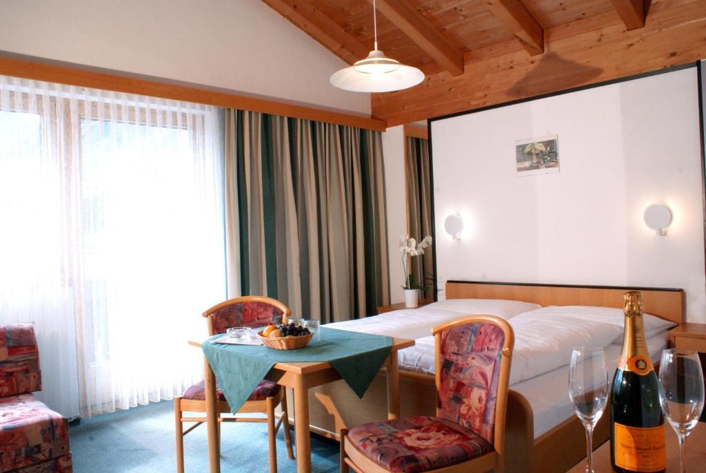Hotel Romantica Samnaun Værelse billede